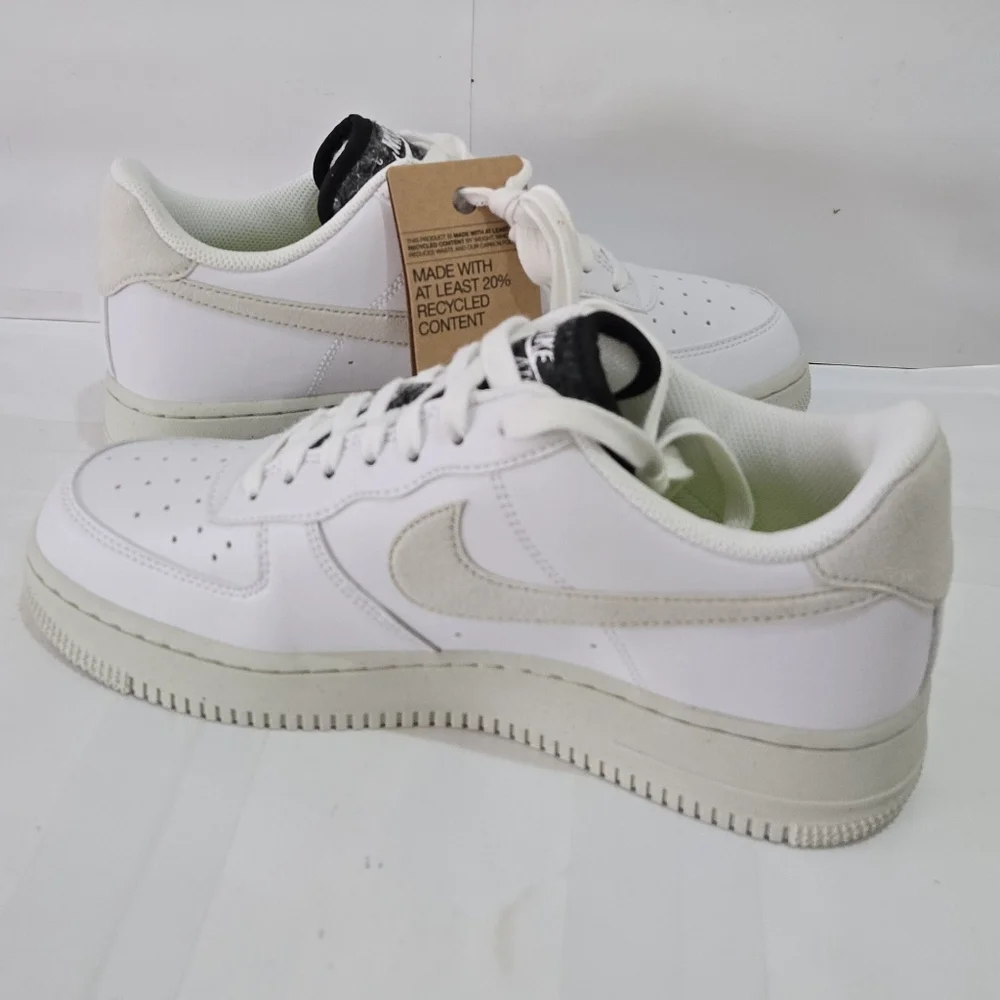Nike Women's Air Force‎ 1 Low '07 SE Sneakers